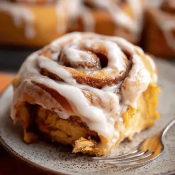 Pumpkin Cinnamon Rolls