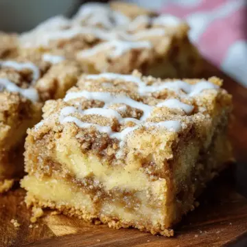 Snickerdoodle Apple Pie Bars