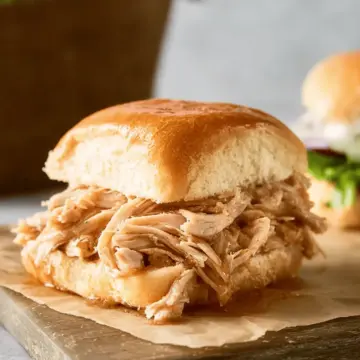 Slow Cooker Shredded Turkey Sandwiches