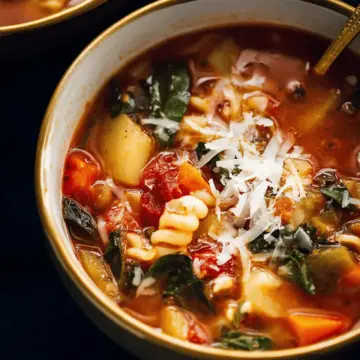 Classic Minestrone Soup