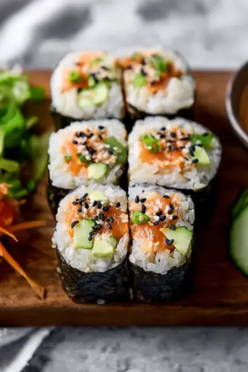 Easy Spicy Salmon Rolls with Homemade Sriracha Mayo