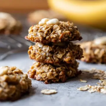 Healthy 3-Ingredient Banana Oatmeal Cookies