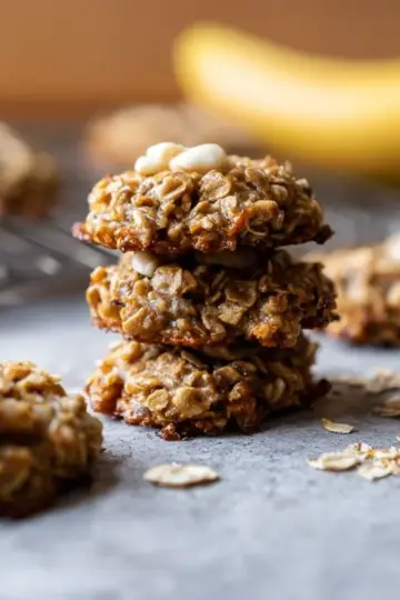 Healthy 3-Ingredient Banana Oatmeal Cookies