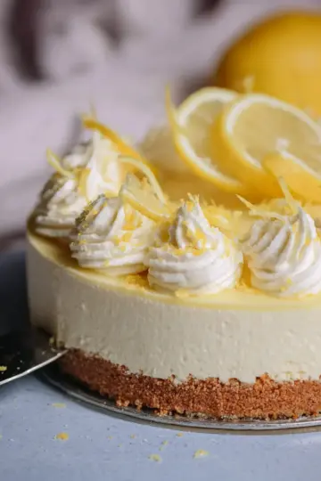 No-Bake Lemon Cheesecake