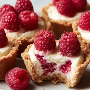 Raspberry Cheesecake Cookie Cups
